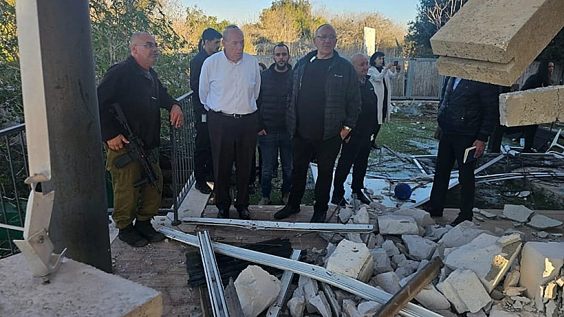 מבקר המדינה מתניהו אנגלמן ביישובי גבול הצפון