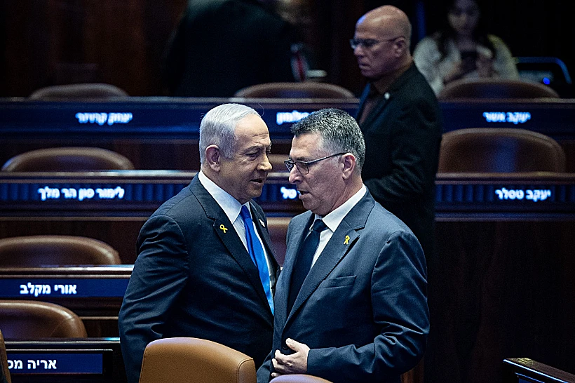 רה"מ נתניהו והשר סער בכנסת