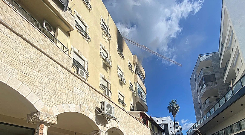 שריפה בבניין בפרדס חנה