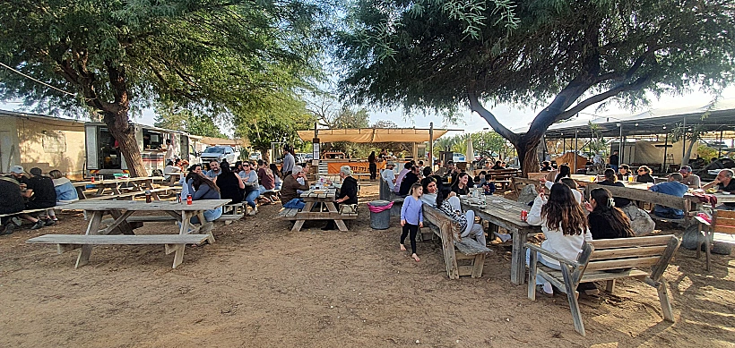 מבשלת אייסיס במושב דקל