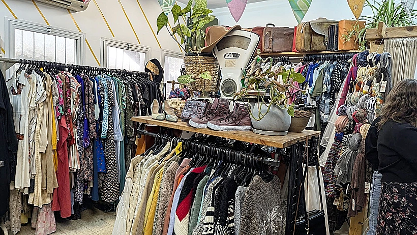 המרפאה – האנגר יד שנייה וקפה