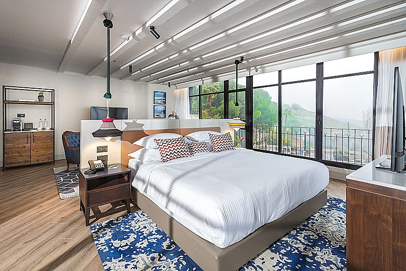 סוויטת חרמון, במלון מצפה הימים