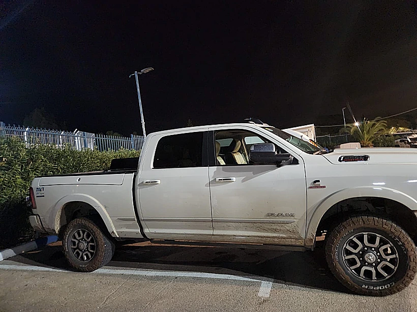 רכבם של החשודים שנכנסו לשטח סוריה