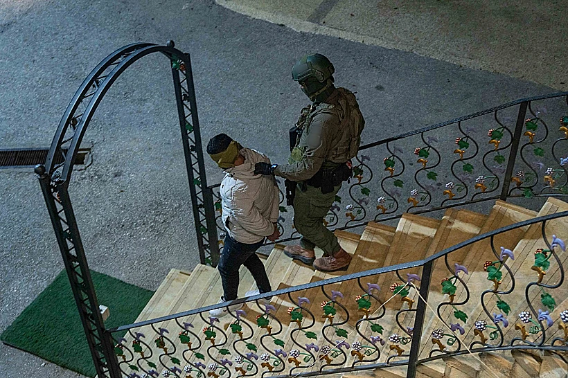 מעצר באיו"ש