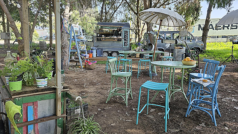 עגלתא, בני דרור