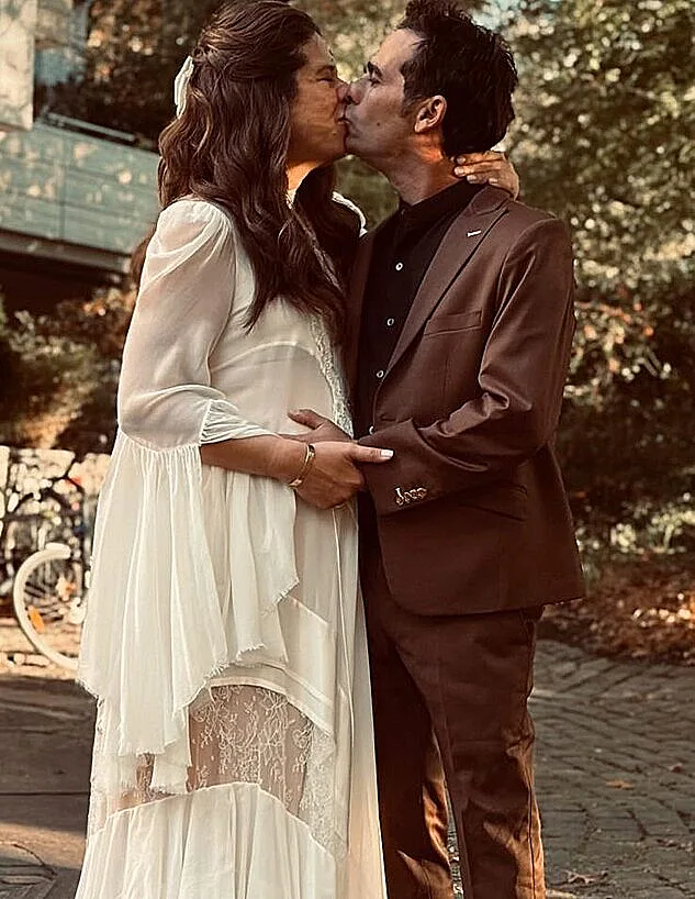 אביב גפן, שרון קאופמן