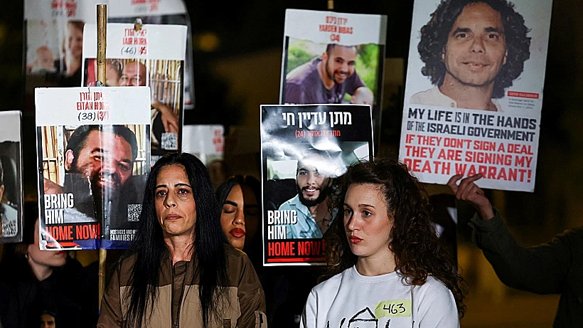 עינב צנגאוקר בהצהרת משפחות חטופים בתל אביב