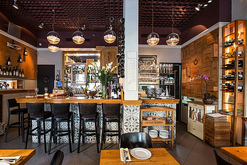 טשרניחובסקי 6