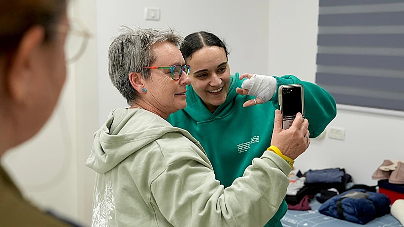 אמילי דמארי עם אימה אמנדה