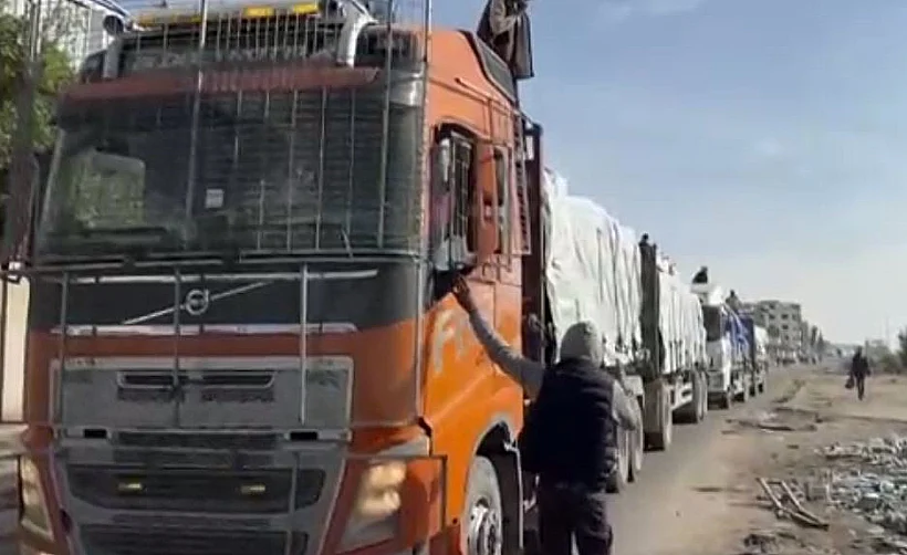 משאיות סיוע הומניטרי ברצועת עזה