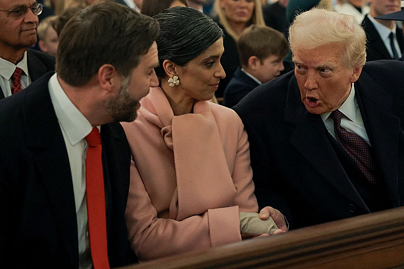 טראמפ עם סגנו המיועד ג'יי. די. ואנס ורעייתו