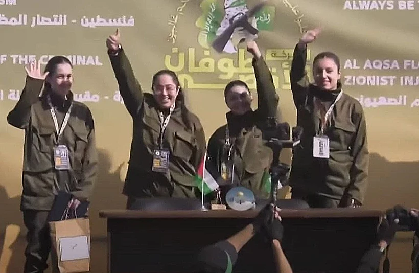 לירי אלבג, קרינה ארייב, נעמה לוי ודניאלה גלבוע