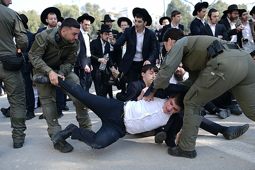 הפגנת הפלג הירושלמי נגד גיוס חרדים מול תל השומר