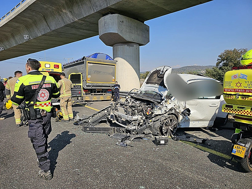 זירת התאונה באזור שער העמקים