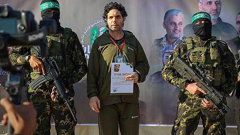 עופר קלדרון מועבר לידי הצלב האדום