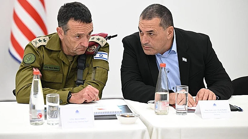 אלוף במיל' אייל זמיר ורב-אלוף הרצי הלוי