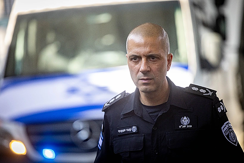 נציב שב"ס קובי יעקובי בבית סוהר במרכז הארץ