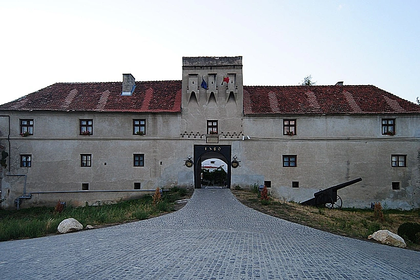 Braov Cetuia מצודת בראשוב רומניה