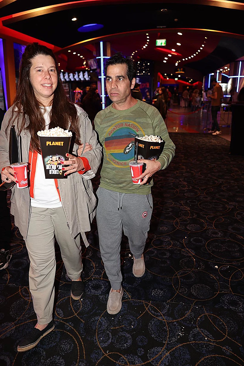 שרון קאופמן ואביב גפן