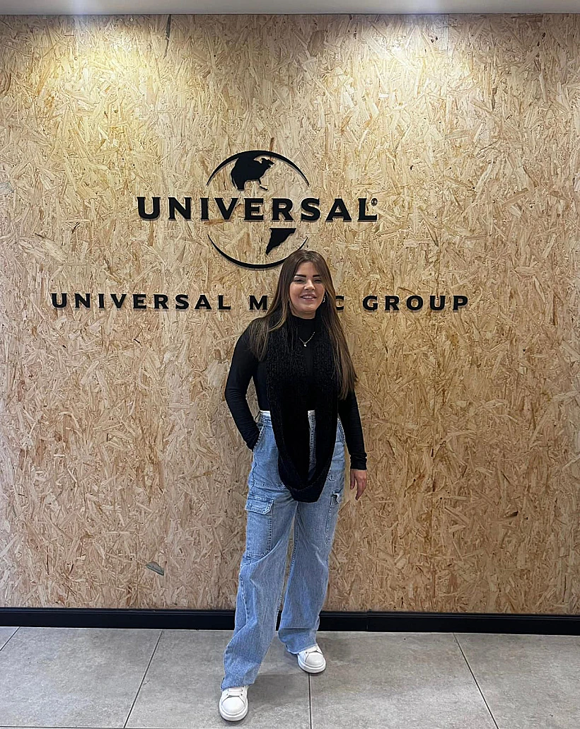 זהבה בן חתמה על חוזה מיליונים