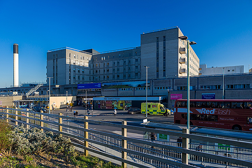 Plymouth,uk.,27/3/19:,the,entrance,of,derriford,university,hospital,in