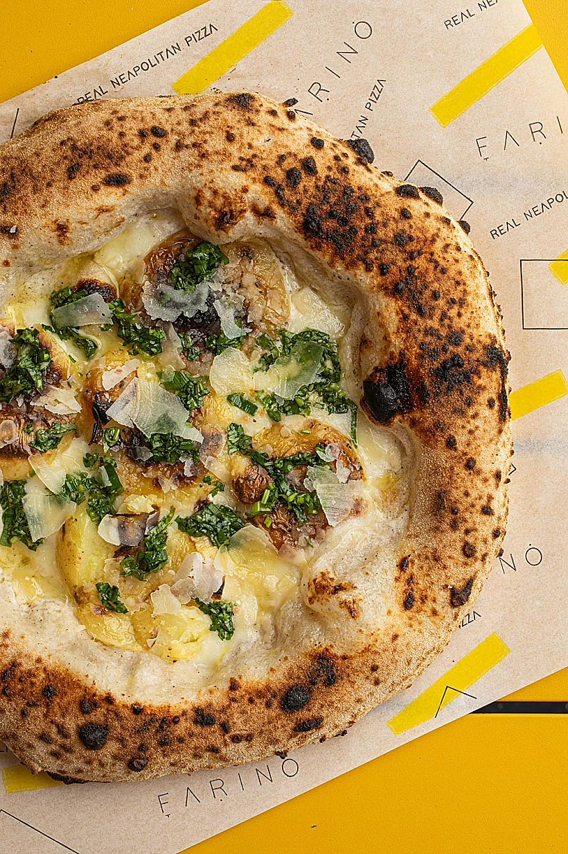 פיצה לבנה, פארינו