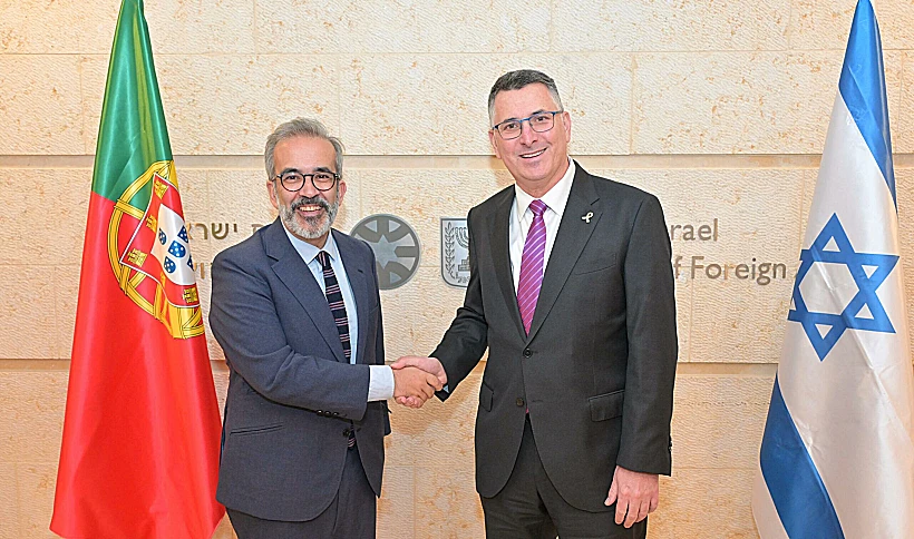 שר החוץ גדעון סער ושר החוץ הפורטוגלי פאולו רנג׳ל