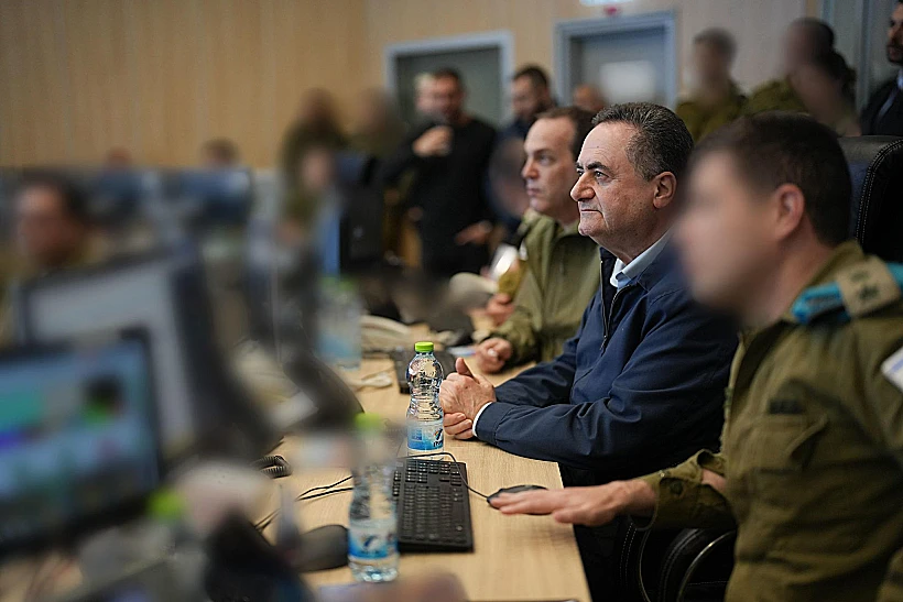 שר הביטחון ישראל כ"ץ בבור הפיקוד של אגף המבצעים