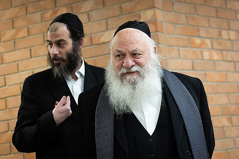 השר יצחק גולדקנופף עם ראש המטה שלו מוטי בבצ'יק