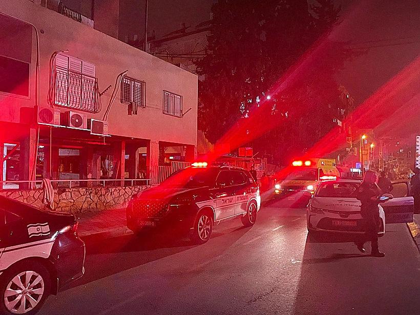 אמבולנס וניידת משטרה בבני ברק