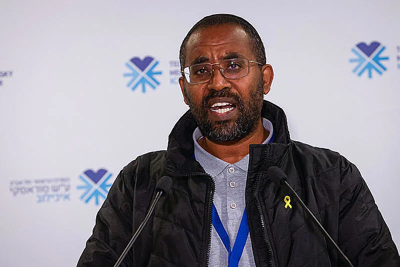 אילן, אחיו של אברה מנגסיטו, בהצהרת המשפחות