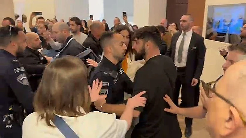 אלימות מופנית כלפי משפחות שכולות ומשפחות חטופים