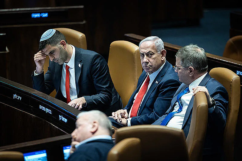 ראש הממשלה בנימין נתניהו, יואב קיש ושלמה קרעי בדיון 40 חתימות בכנסת