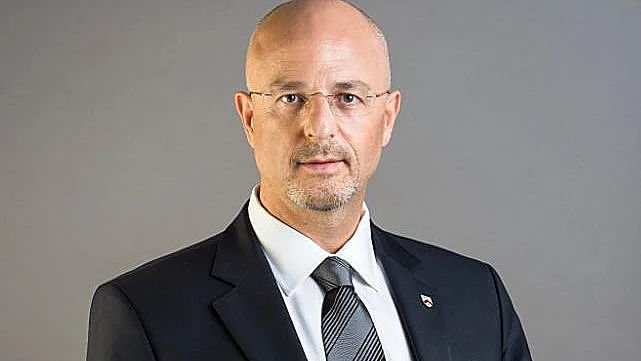 עו"ד גדעון פישר