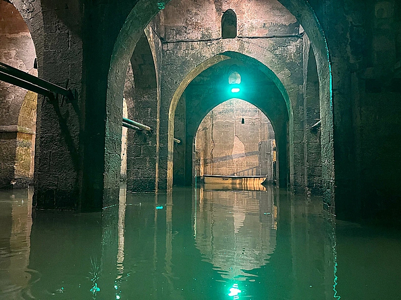 בריכת הקשתות ברמלה