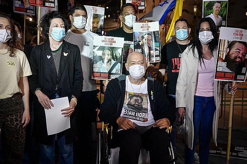 איציק, אביהם של יאיר ואיתן הורן, בהצהרת המשפחות