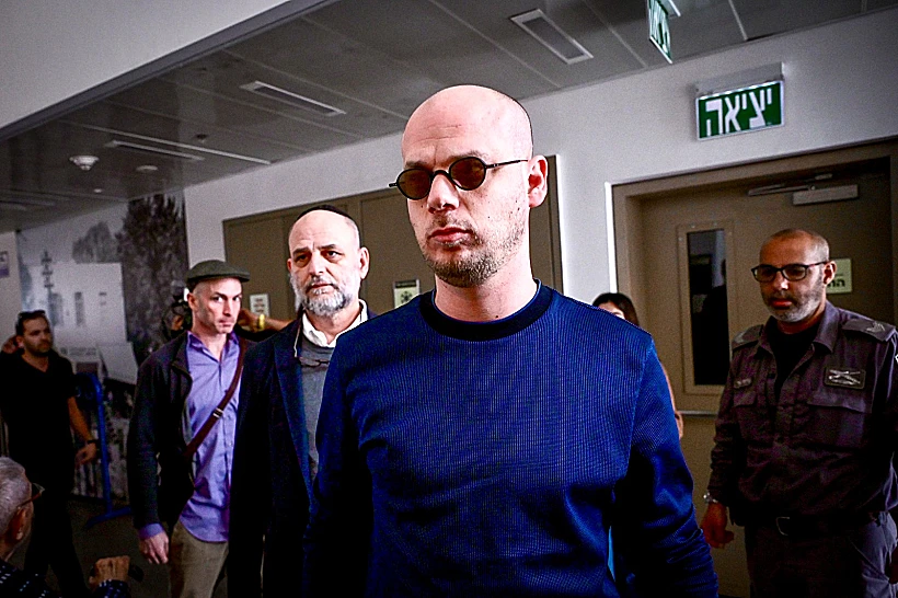 אלי פלדשטיין בבית המשפט