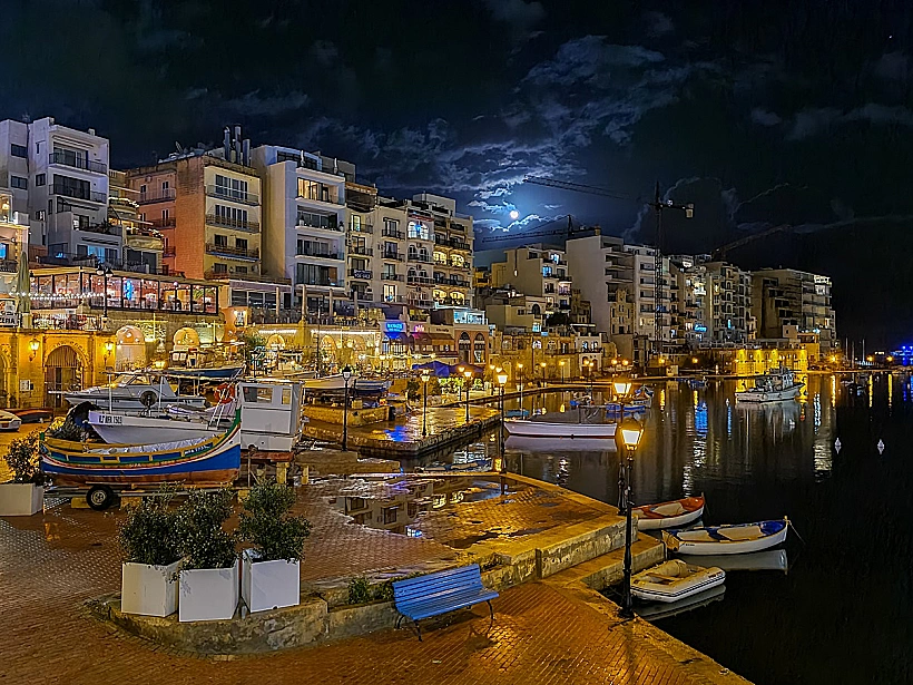 הלילה בסנט ג'וליאן מלטה