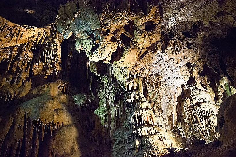 מערת סטופיצ'ה סרביה