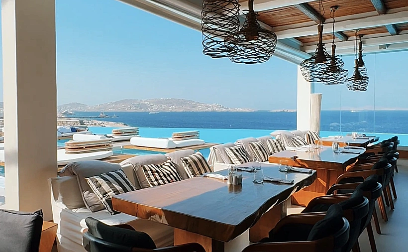 המסעדה של Cavo Tagoo Mykonos