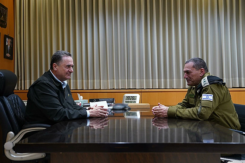 שר הביטחון ישראל כ"ץ והרמטכ"ל אייל זמיר