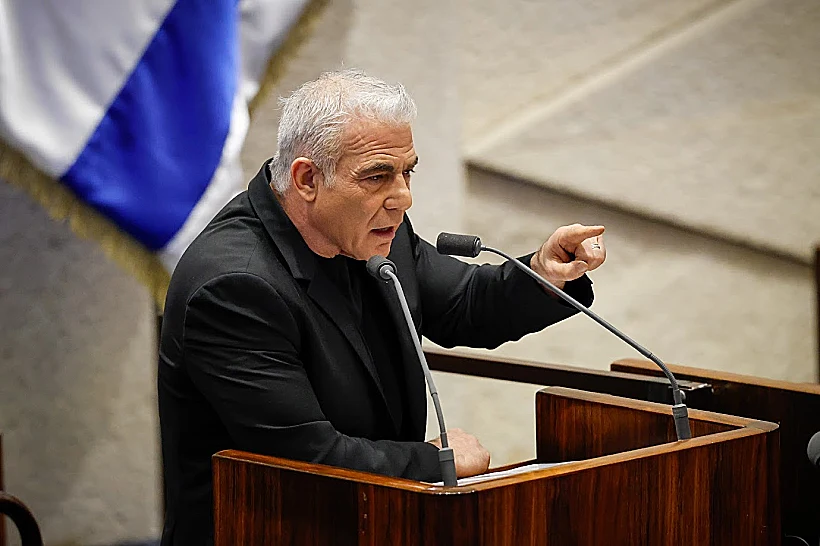 יאיר לפיד נואם בכנסת