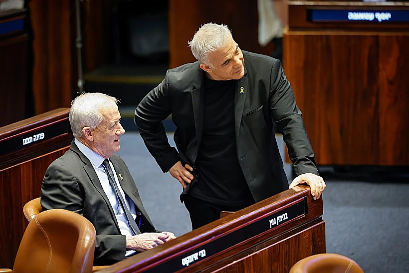 יאיר לפיד ובני גנץ במליאת הכנסת