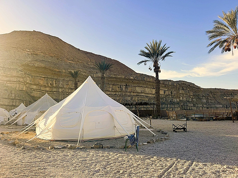 מתחם גלמפינג חניון לילה חאן הגבס