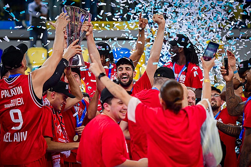 האדומים חוגגים זכייה ביורוקאפ