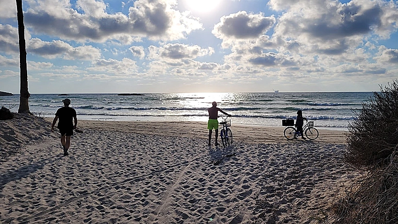 שקיעה בחוף מעגן מיכאל