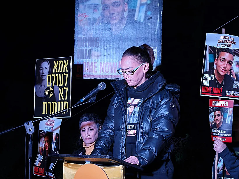 איריס שוורץ דודתו של החטוף עידן אלכסנדר