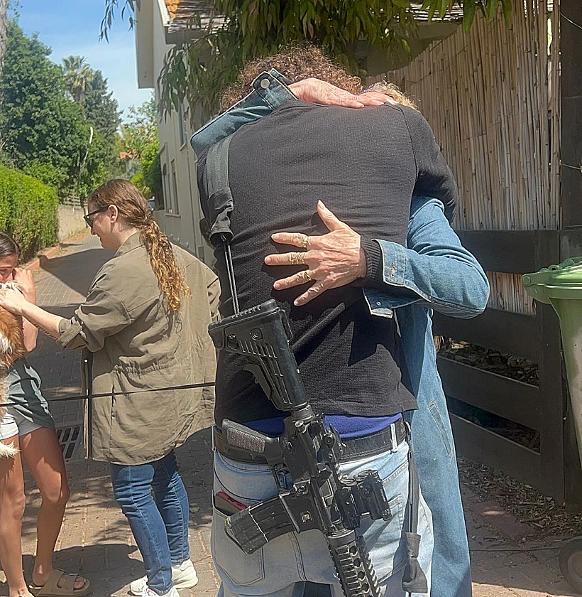 בעליה של בילי מודה ללוחם שחילץ אותה מרפיח