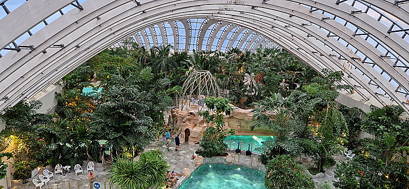 פארק מים בכפר נופש