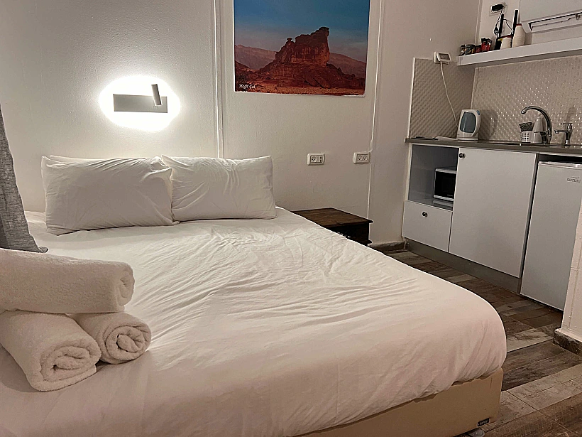 לינה מדברית בפארק תמנע